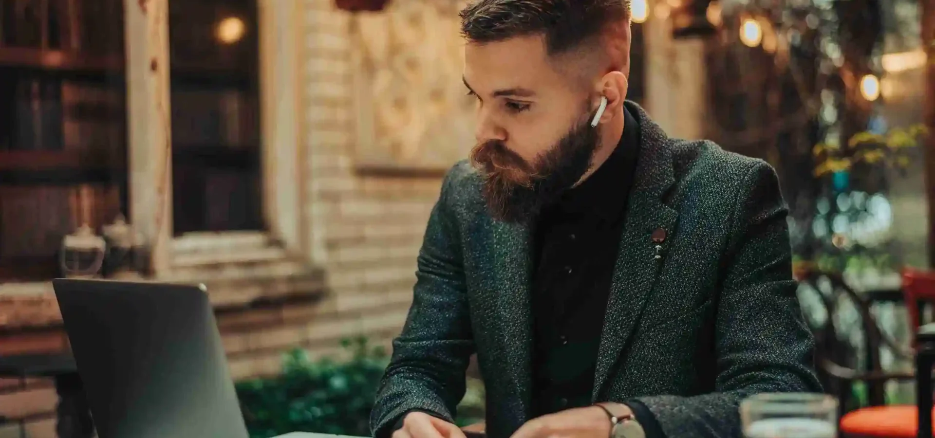 How to Become an Online Notary in Illinois