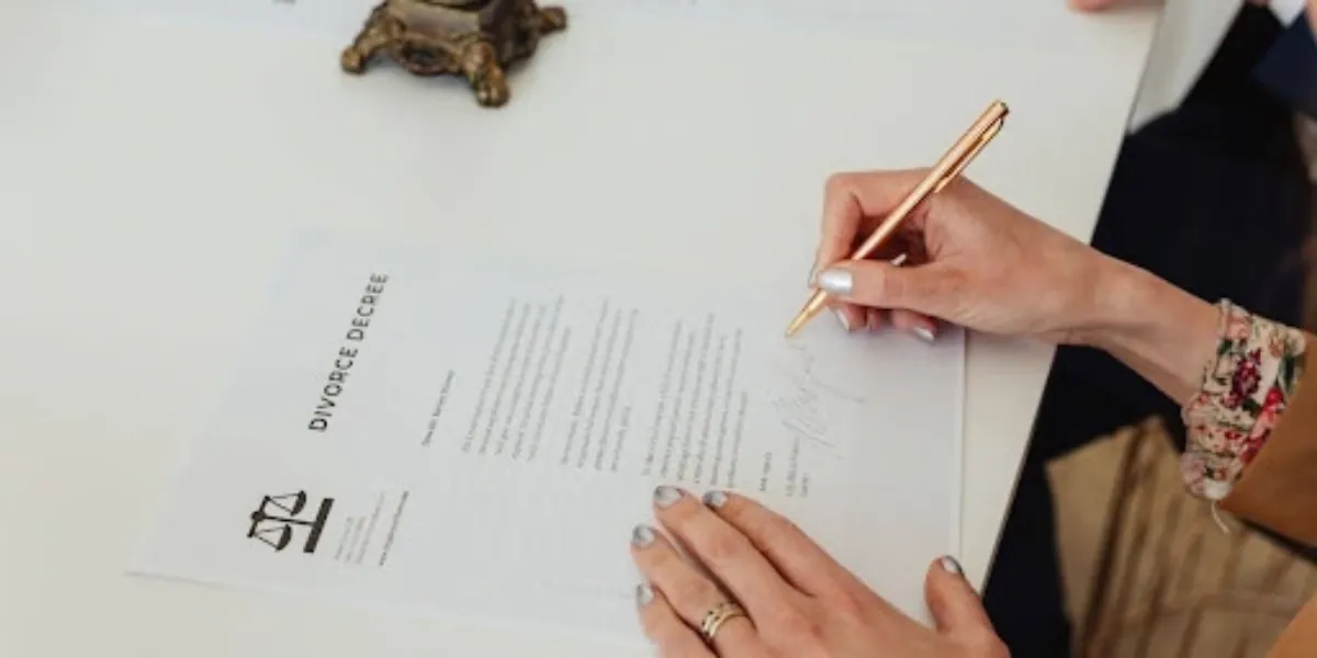 Electronic notarization combining signatures, identity checks, and a notary. 