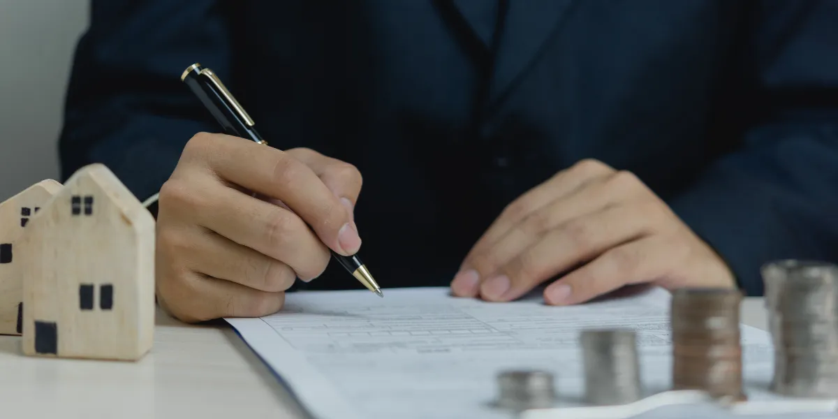 1. Online notary preparing a lease agreement for recording.