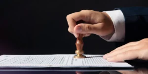 Online notary in Missouri explaining remote notarization laws, identity checks, document signing, and digital seals.