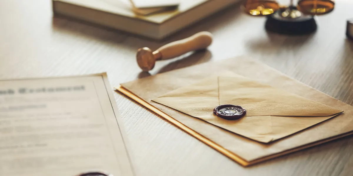 Online notary in Oklahoma explaining remote notarization laws, identity checks, document signing, and digital seals.