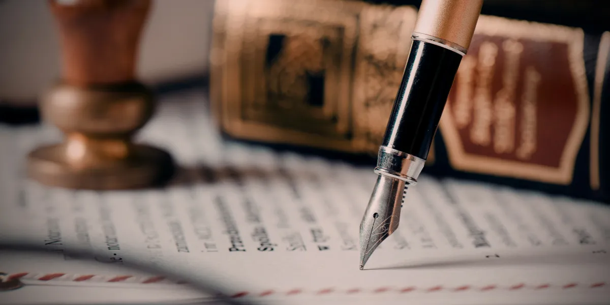 Notary services open now explained, covering bank hours, store availability, mobile notary appointments, and 24/7 online notarization.